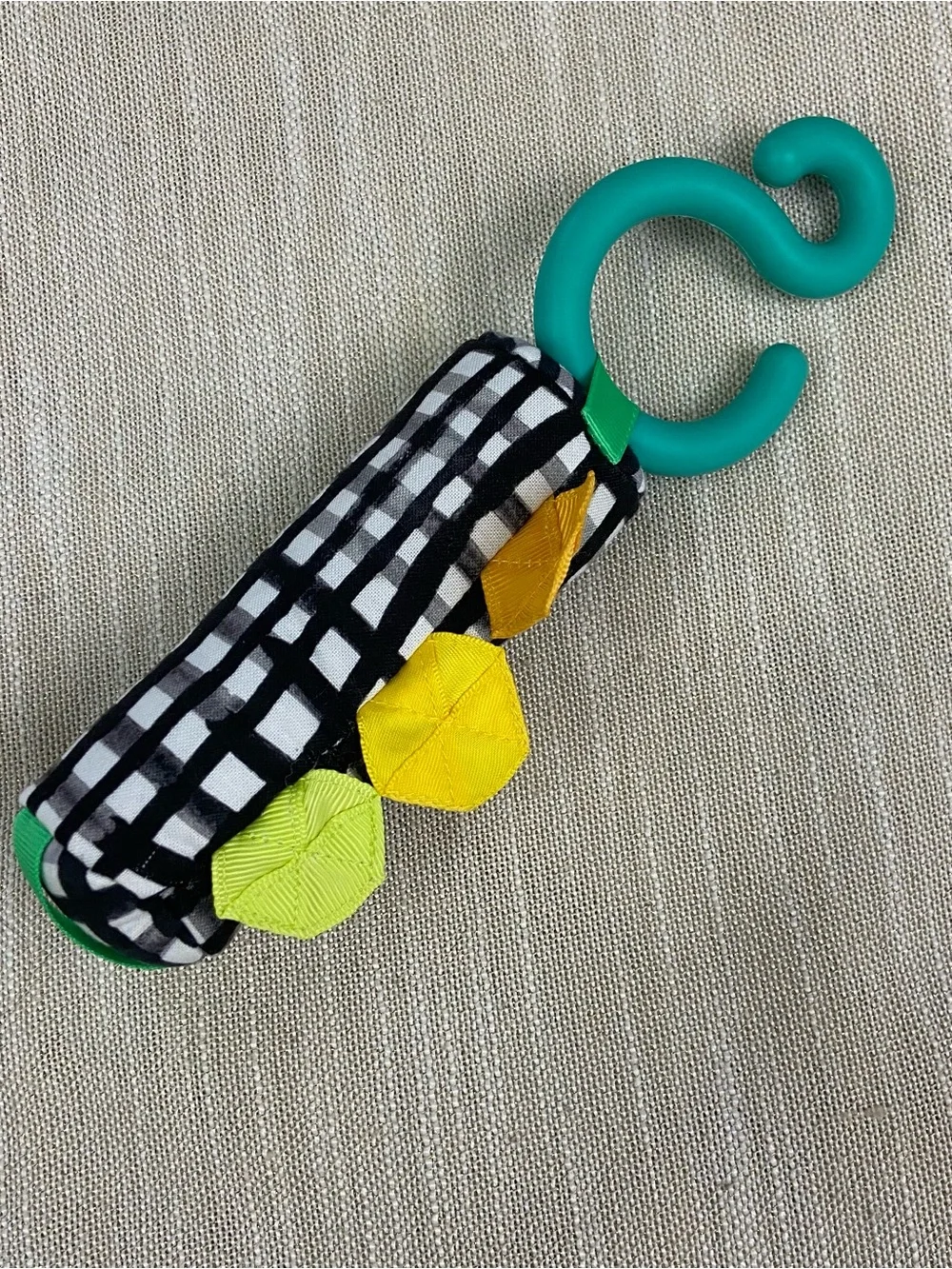Lovevery Bundle Wooden Book Sensory Pouch Squeaker Link & Crinkle Bag